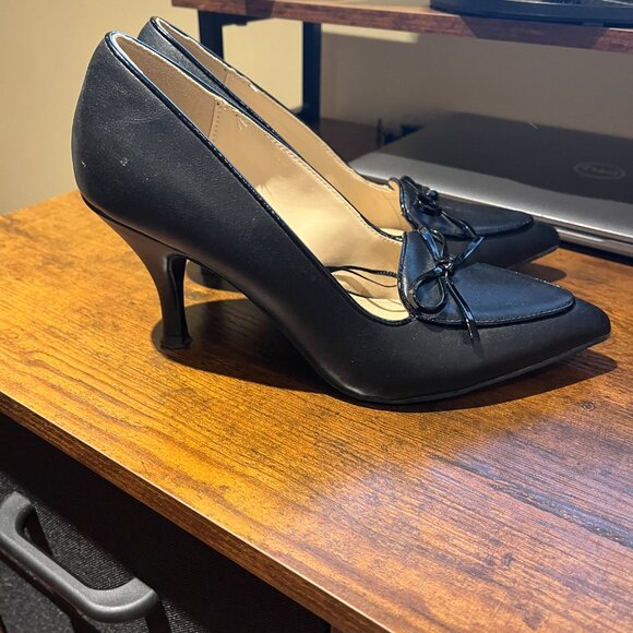 Liz Claiborne Heels - Picture 2 of 6